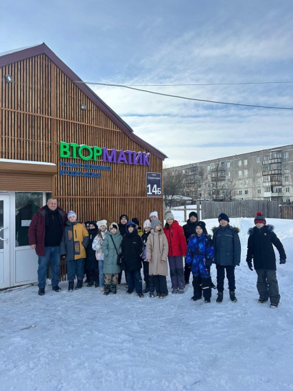 Сегодня ученики четвертого класса в рамках экологического образования посетили мусороперерабатывающее предприятие в г.Североморск..